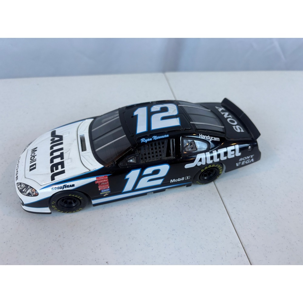 Ryan Newman #12 Alltel Dodge Intrepid 1:24 Diecast NASCAR Race Car Black White